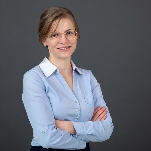 Bianca Dolores Meze